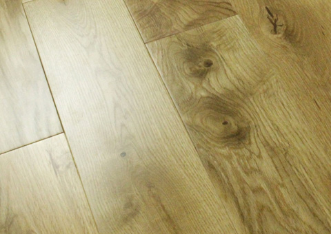 Solid Oak Lacquered Flooring